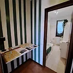 La Casa Di Guia Perledo